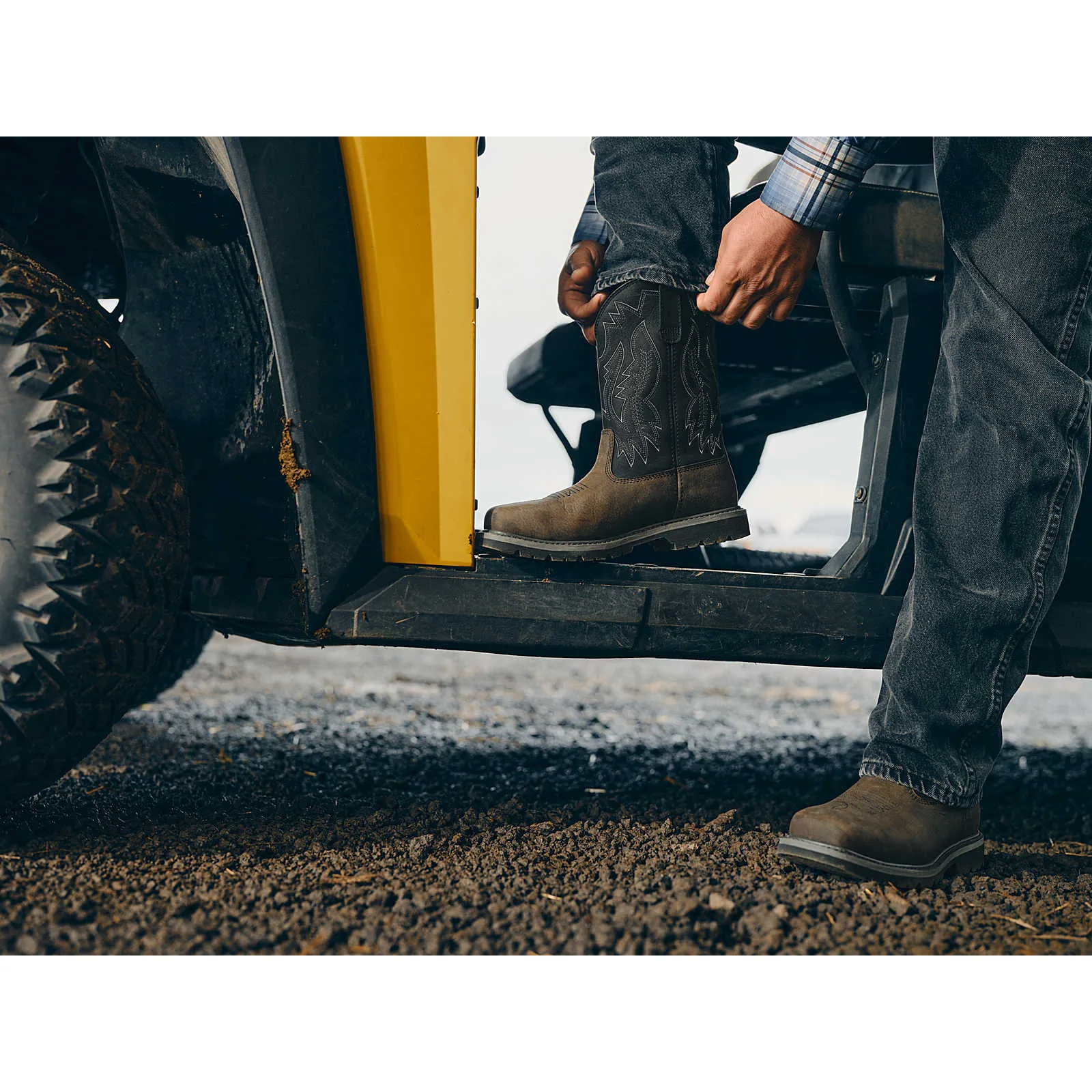 CATERPILLAR Men's Colorado Frontier Steel Toe Work Boot P91796