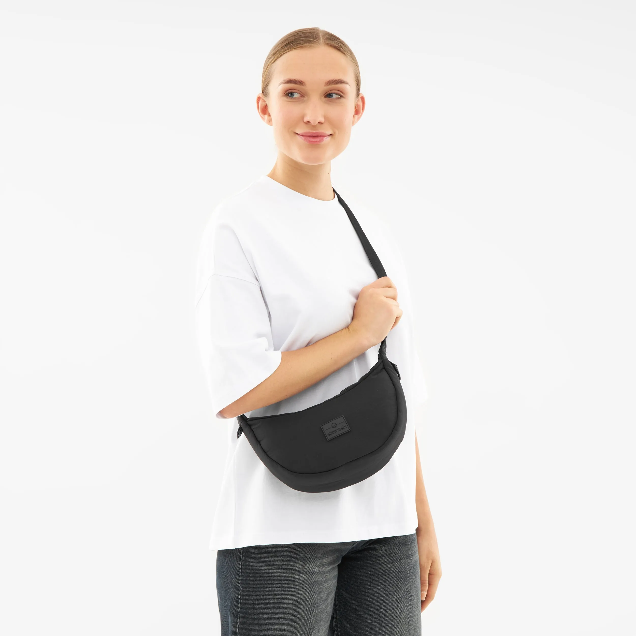 Half Moon Bag "Kaia Small"