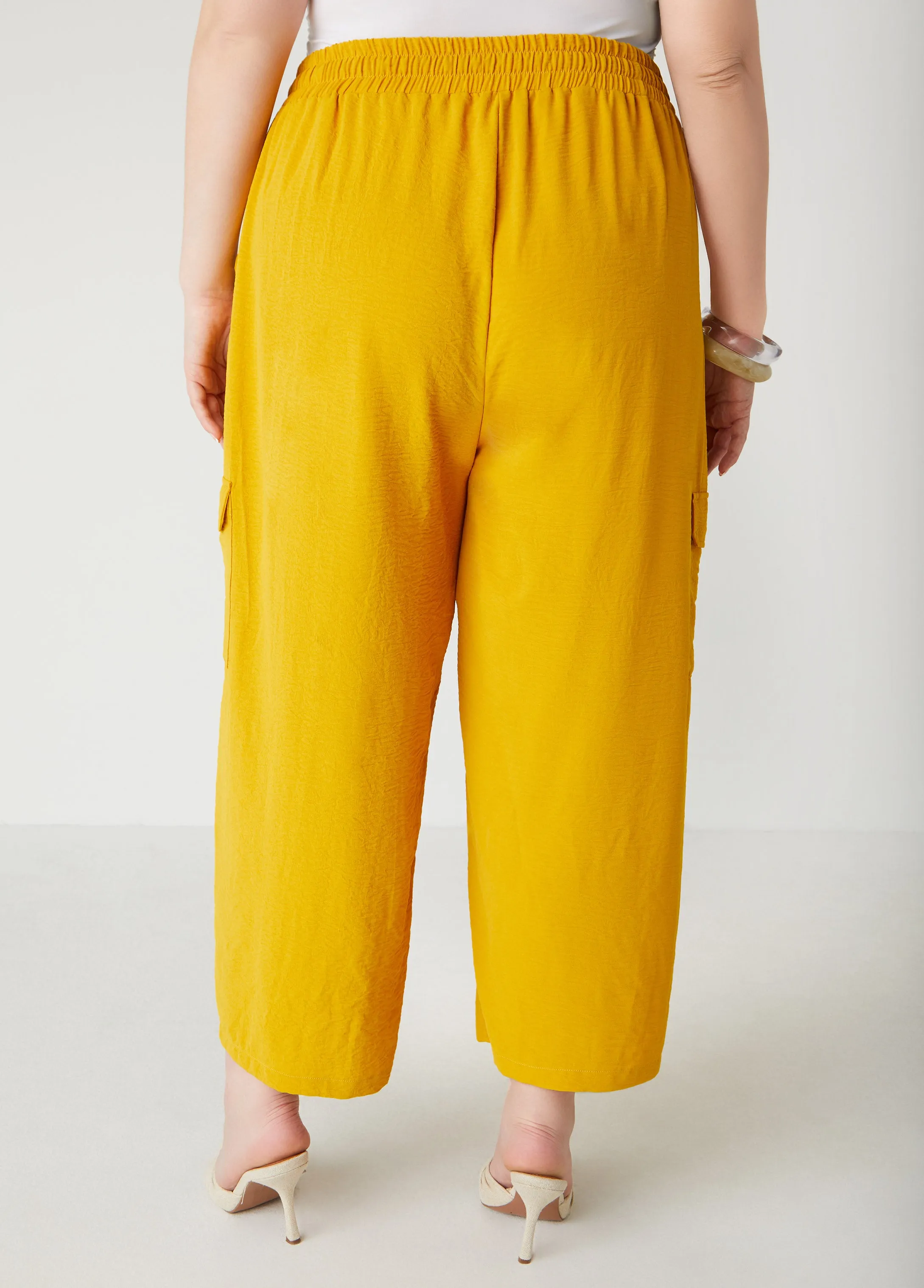 Mid Rise Textured Cargo Pants